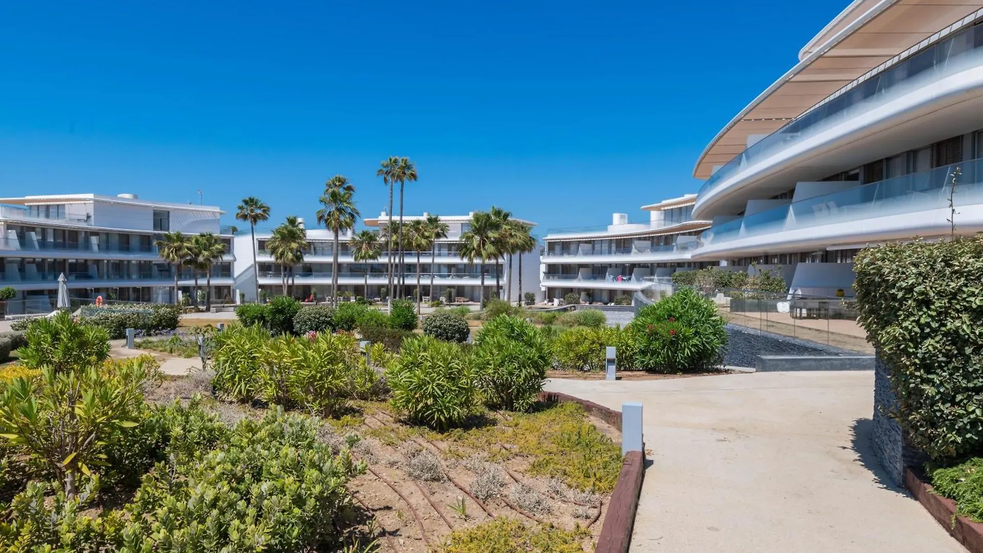 Edge Luxury Beachfront 2Br With 3 Pools, Wellness, Gym Estepona 0*,  Spain