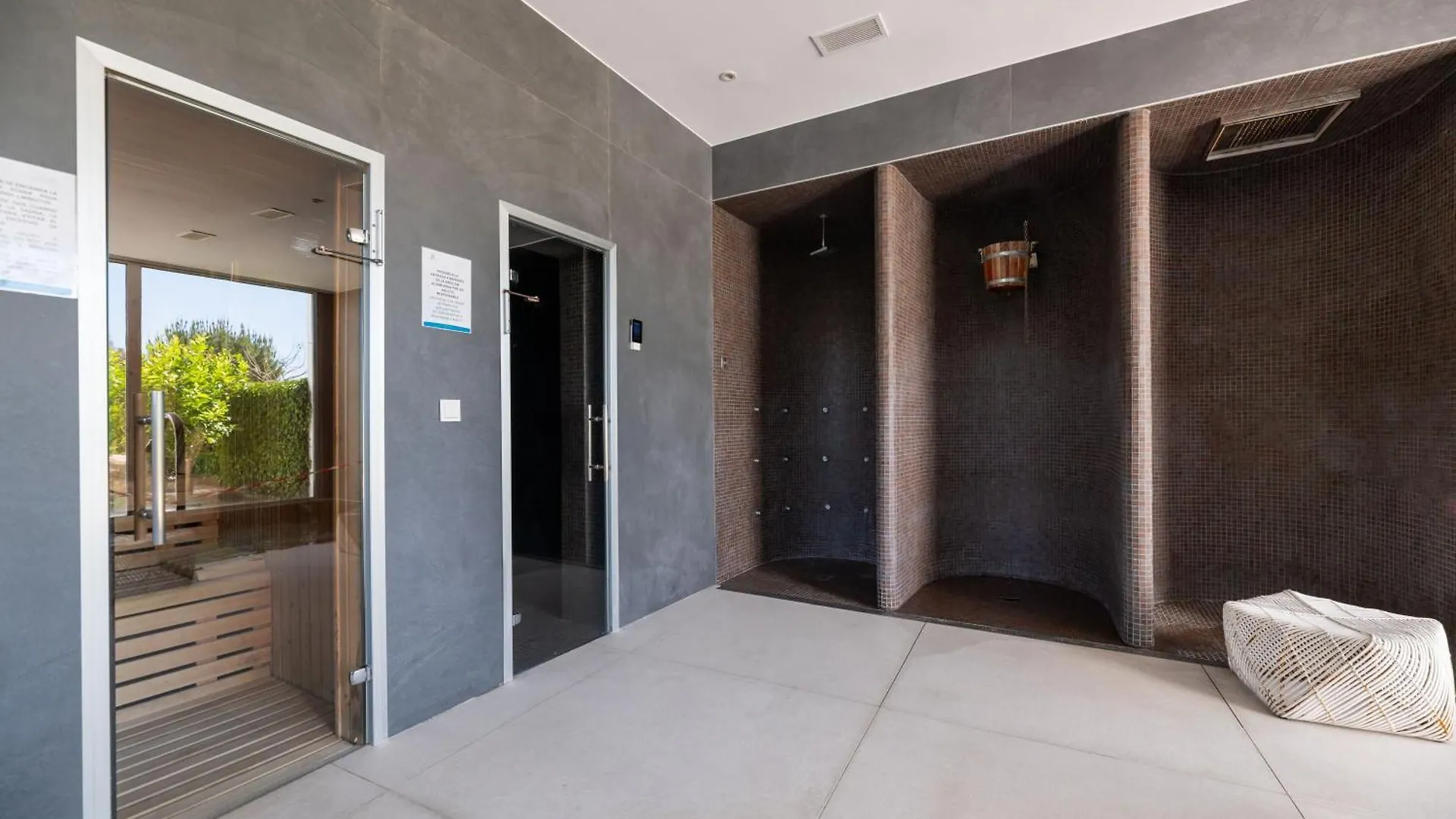 Apartment Edge Luxury Beachfront 2Br With 3 Pools, Wellness, Gym Estepona Spain