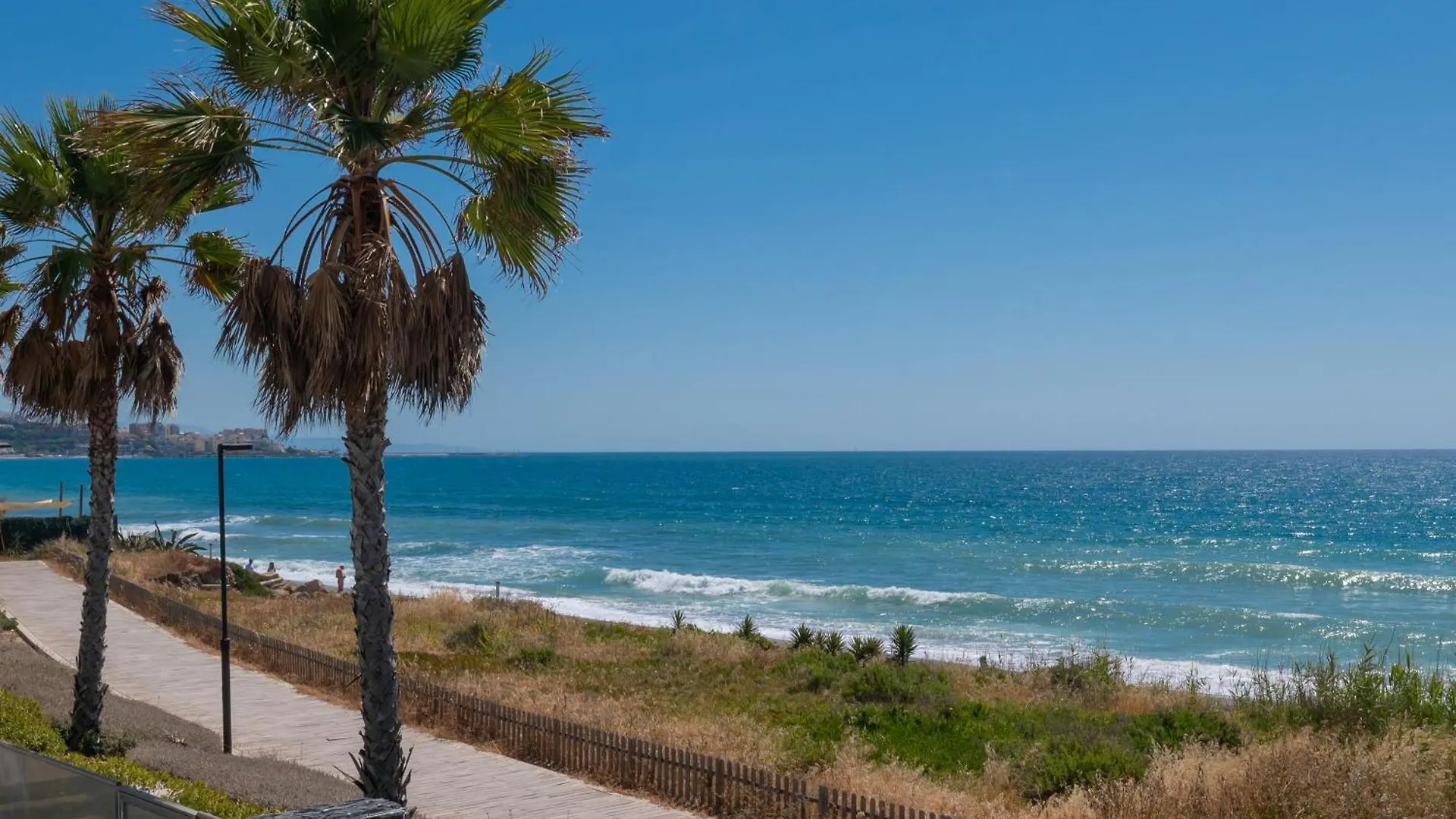Edge Luxury Beachfront 2Br With 3 Pools, Wellness, Gym Estepona Apartment