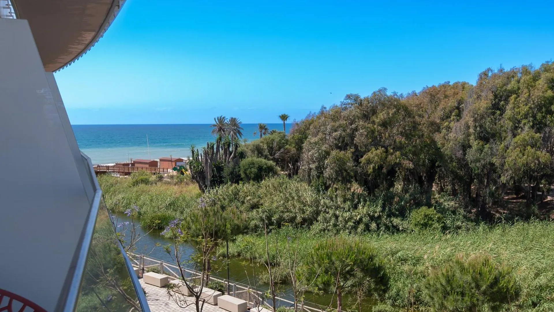 Apartment Edge Luxury Beachfront 2Br With 3 Pools, Wellness, Gym Estepona