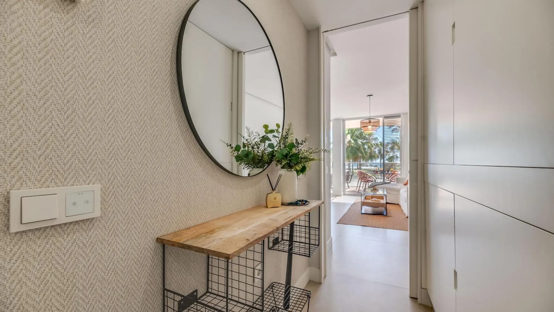 Edge Luxury Beachfront 2Br With 3 Pools, Wellness, Gym Estepona