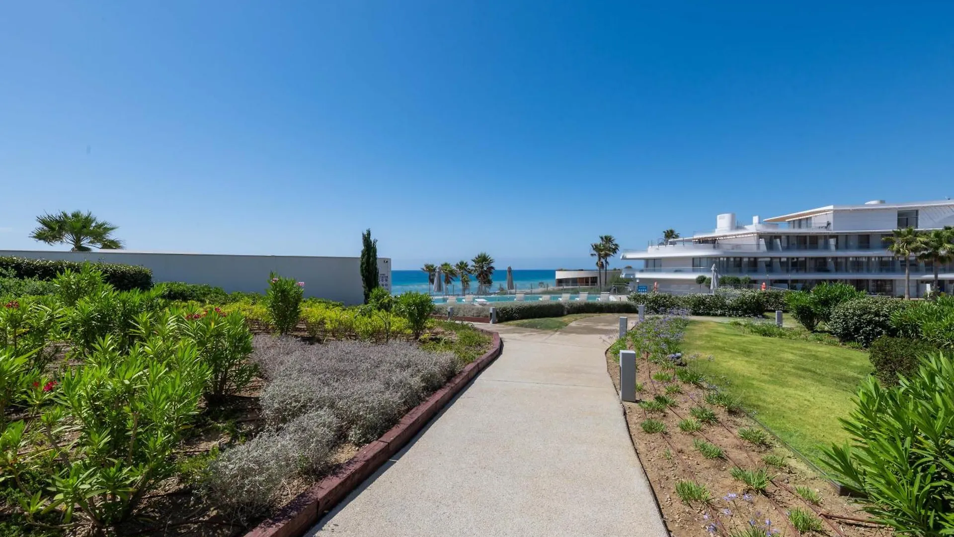 Apartment Edge Luxury Beachfront 2Br With 3 Pools, Wellness, Gym Estepona